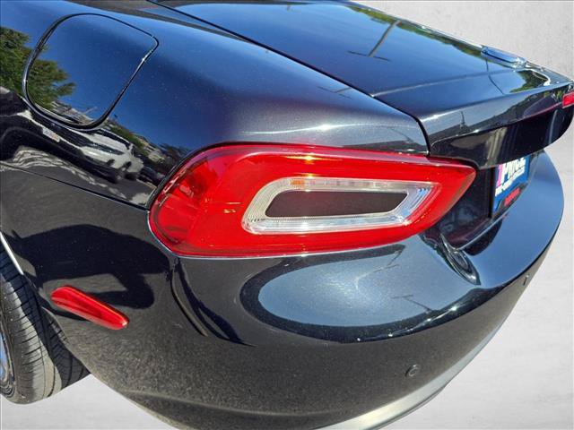 Used 2017 FIAT 124 Spider Lusso RWD image 30
