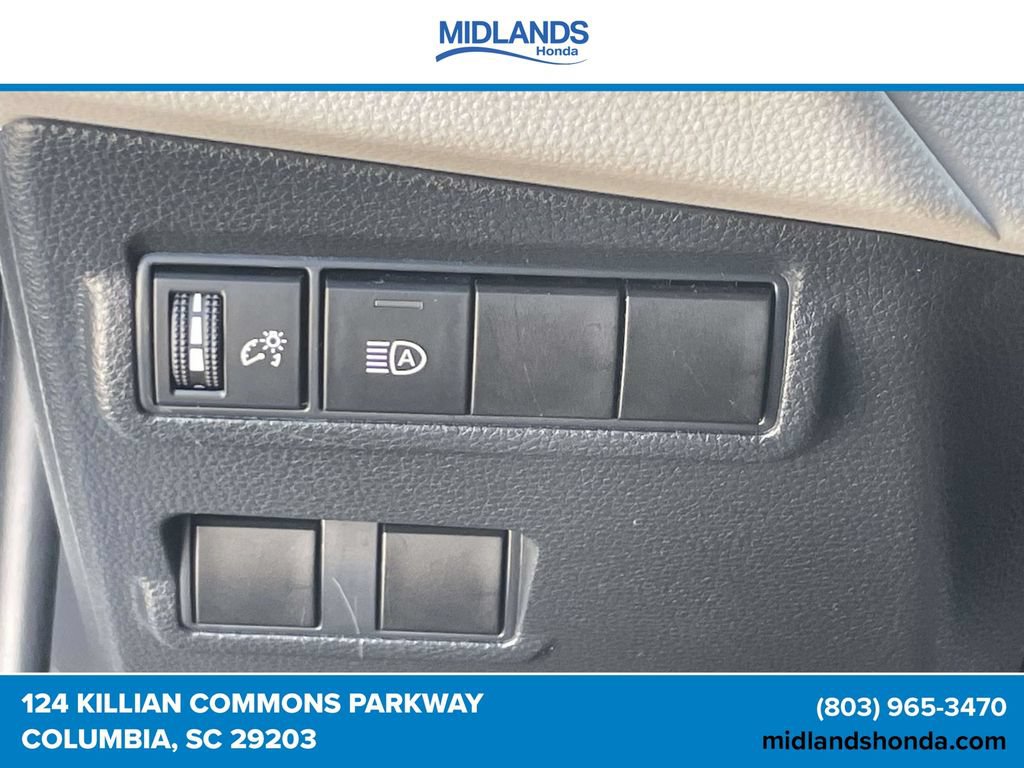 Used 2022 Toyota Corolla Cross LE FWD image 17