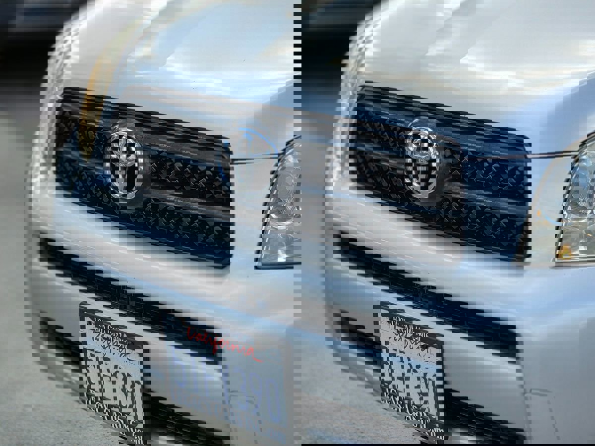 Used 2006 Toyota RAV4 2WD image 9