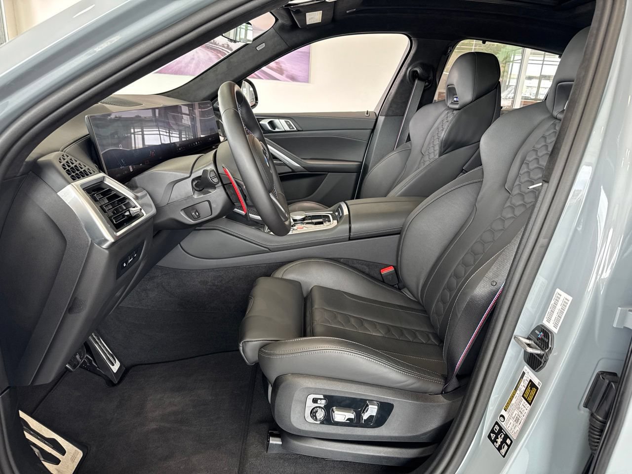 Used 2025 BMW X6 M Competition w/ Executive Package AWD/4WD image 14