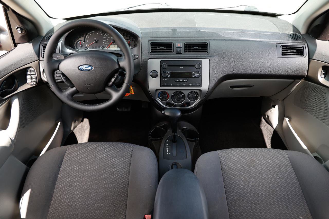 Used 2007 Ford Focus S image 2