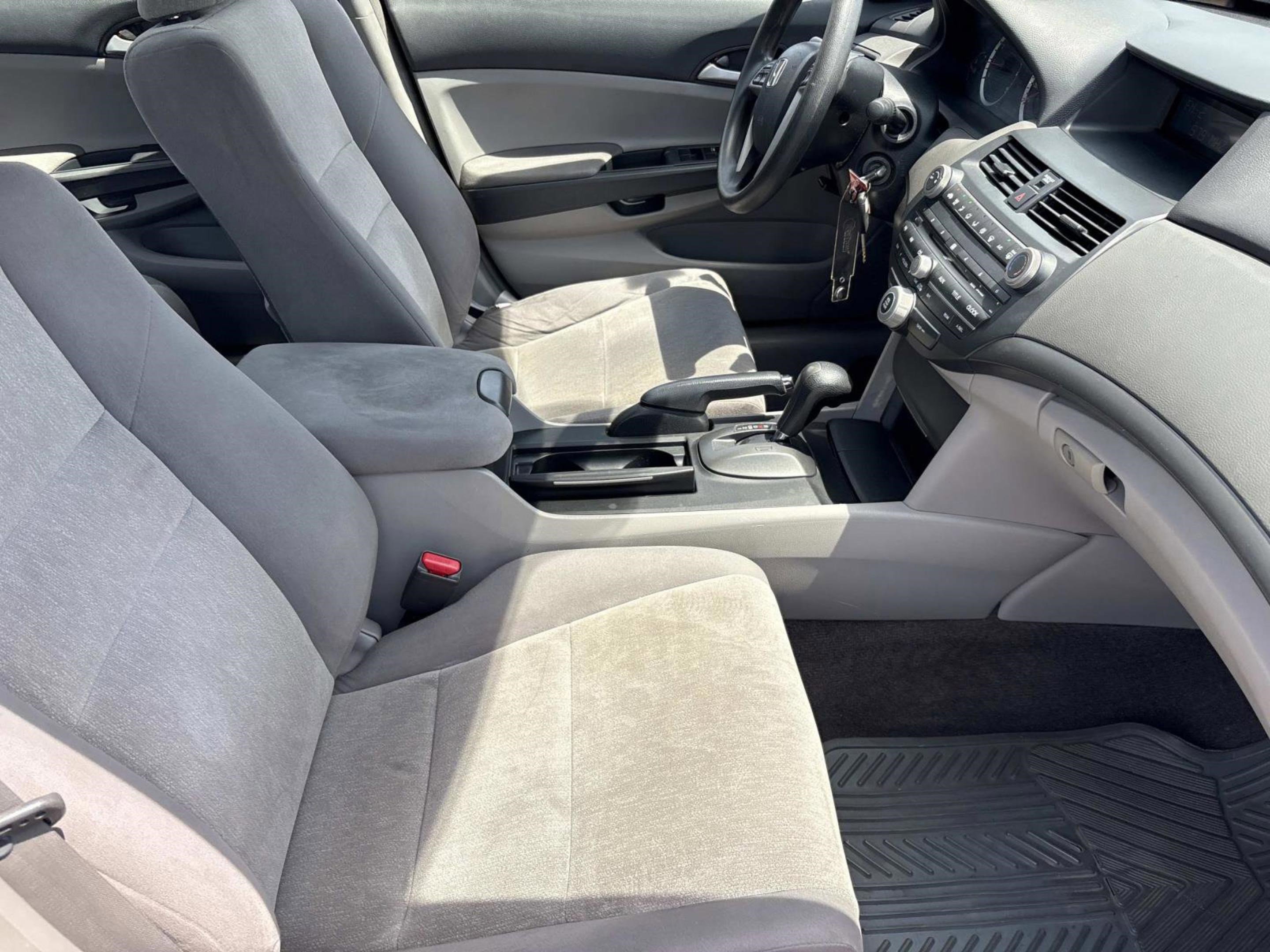 Used 2009 Honda Accord LX image 18