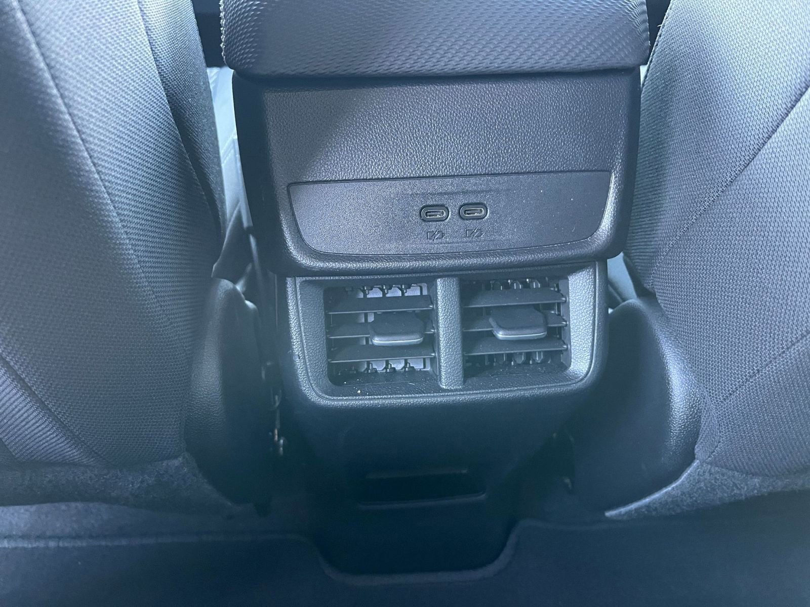 Used 2025 Chevrolet Equinox LT image 23