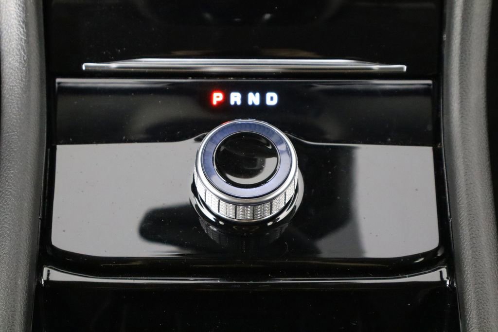 Used 2023 Jeep Grand Cherokee Laredo image 28