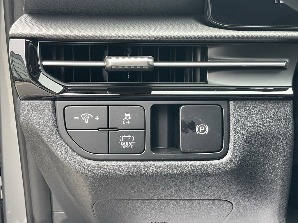 New 2026 Kia Sportage LX image 10