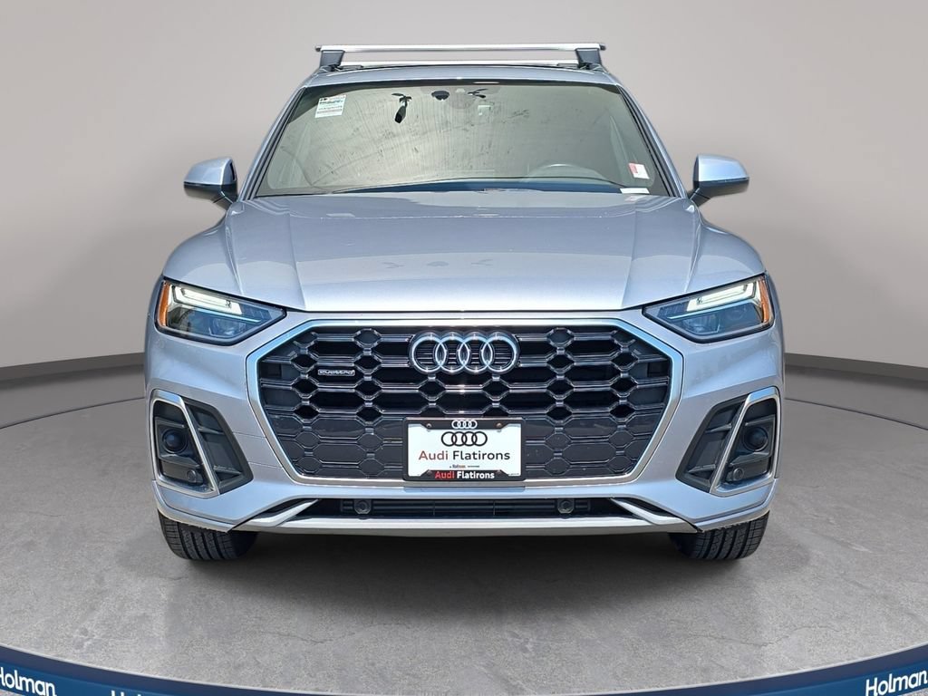 Used 2023 Audi Q5 2.0T Premium w/ Convenience Package AWD/4WD image 3