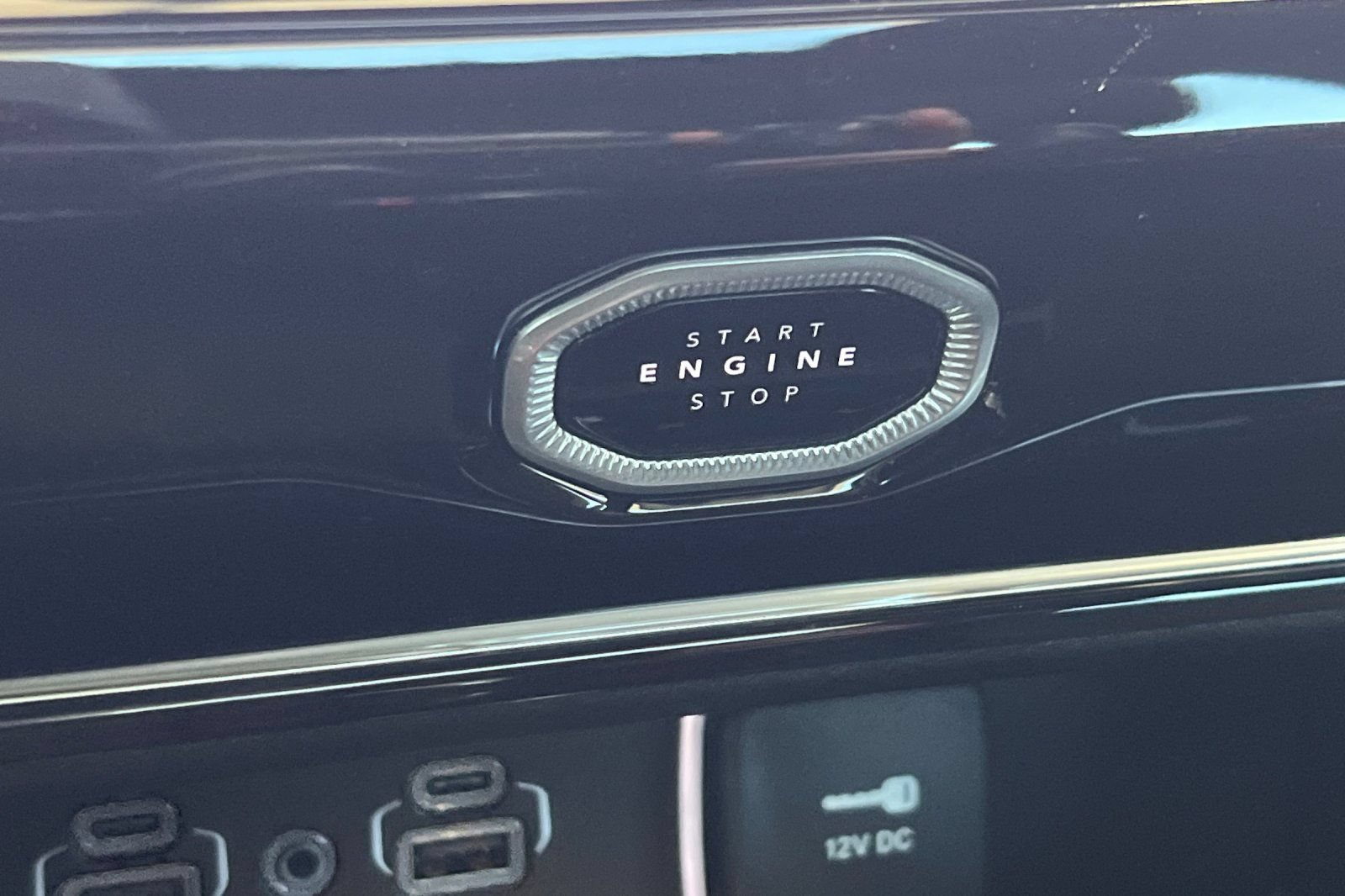 New 2026 Jeep Grand Cherokee Altitude AWD/4WD image 22