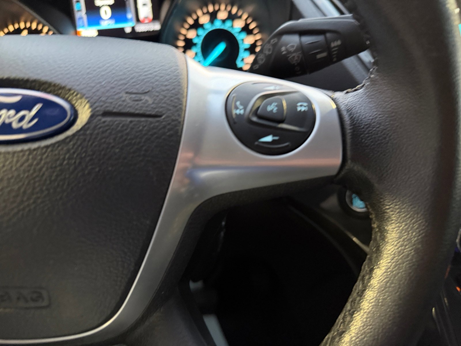 Used 2016 Ford Escape Titanium w/ Equipment Group 301A AWD/4WD image 20