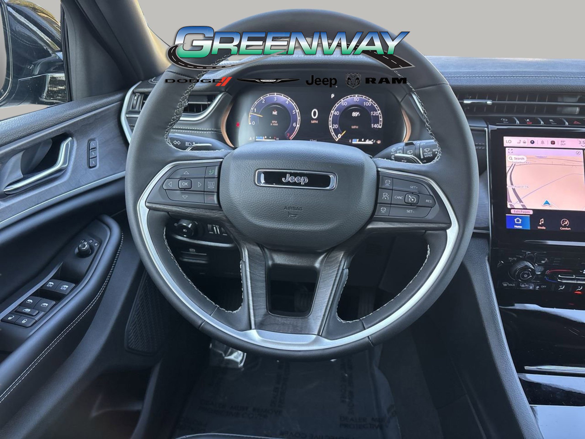 New 2025 Jeep Grand Cherokee Limited image 13