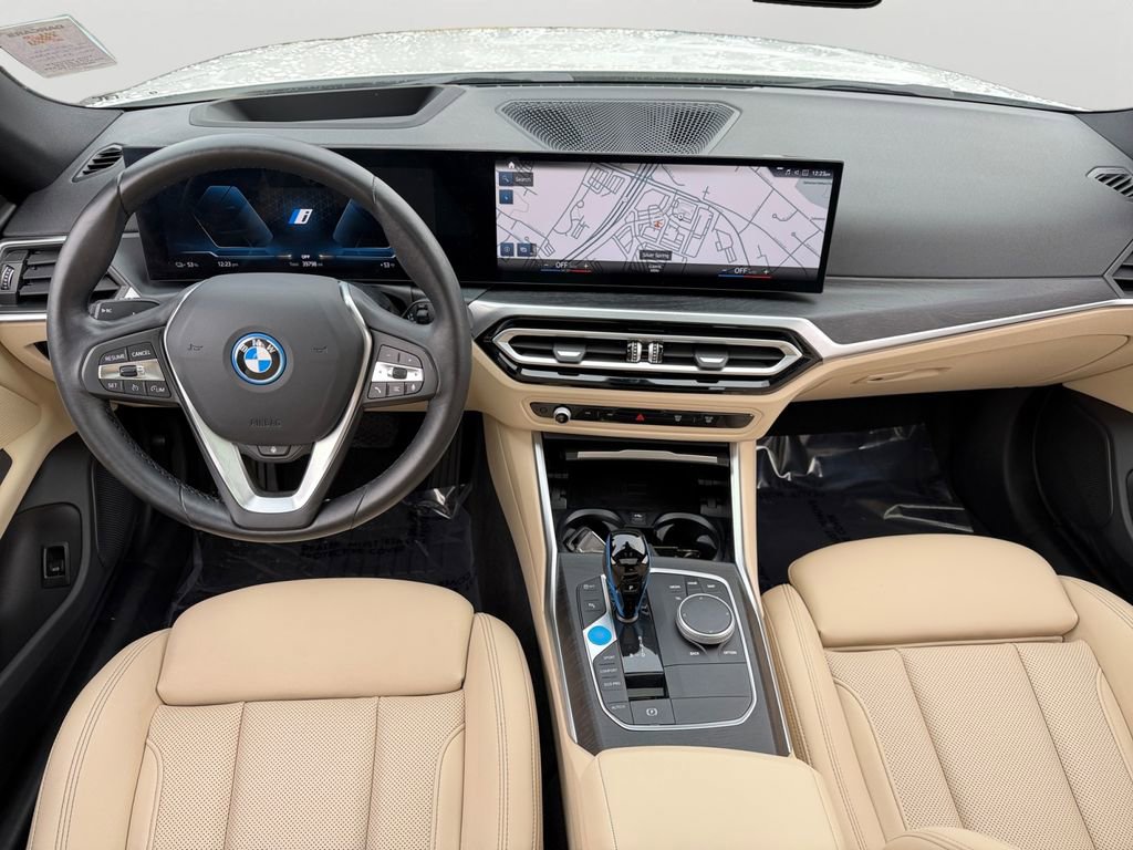 Used 2023 BMW i4 eDrive35 w/ Premium Package image 12
