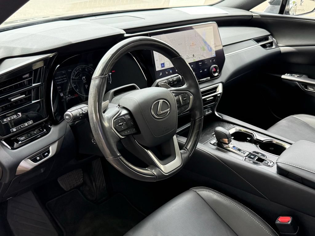 Used 2024 Lexus RX 350 Premium w/ Convenience Package FWD image 20