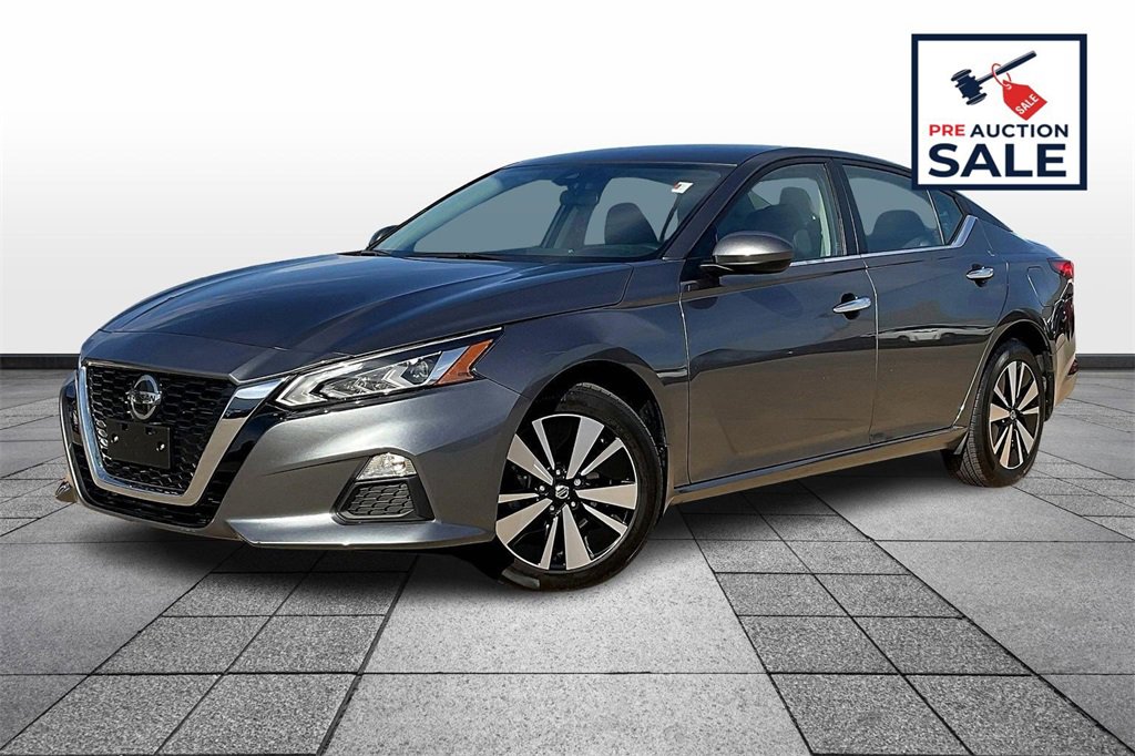 Used 2022 Nissan Altima 2.5 SV image 1