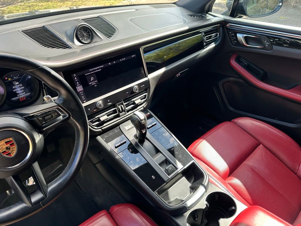 Used 2023 Porsche Macan image 19