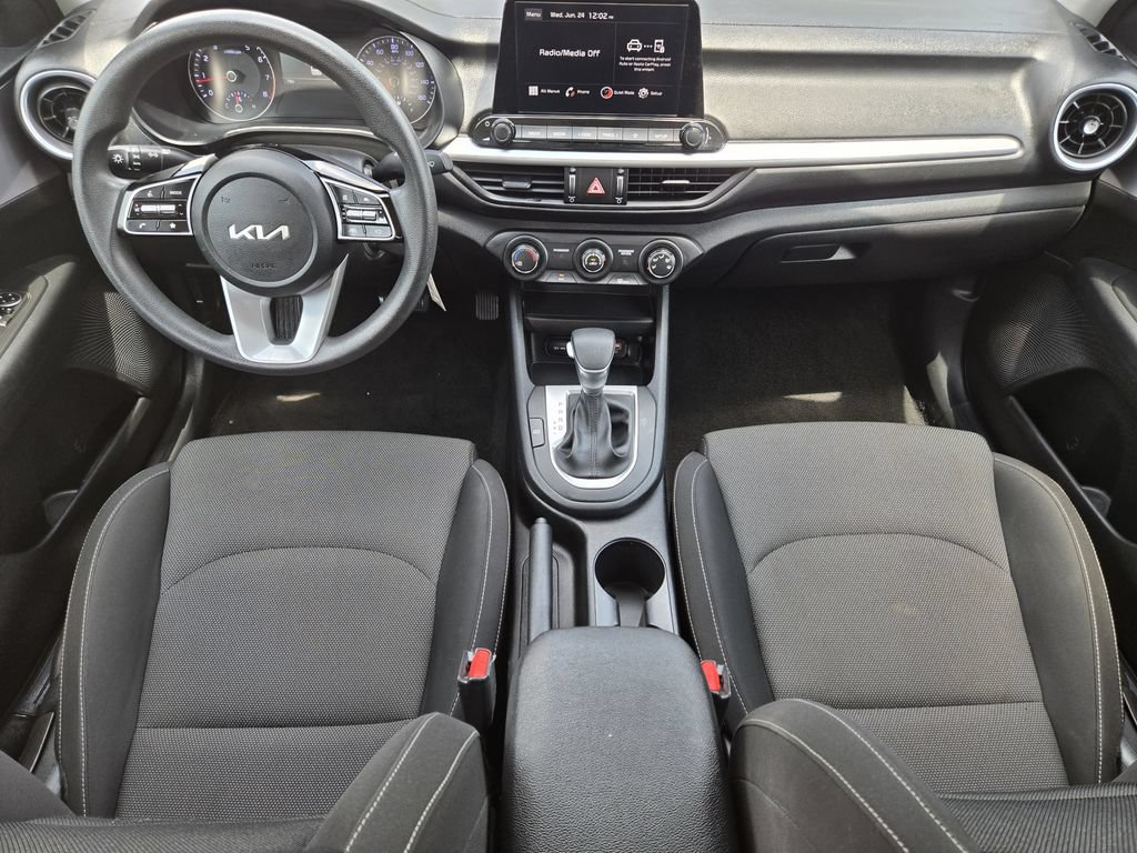 Certified 2024 Kia Forte LXS FWD image 5