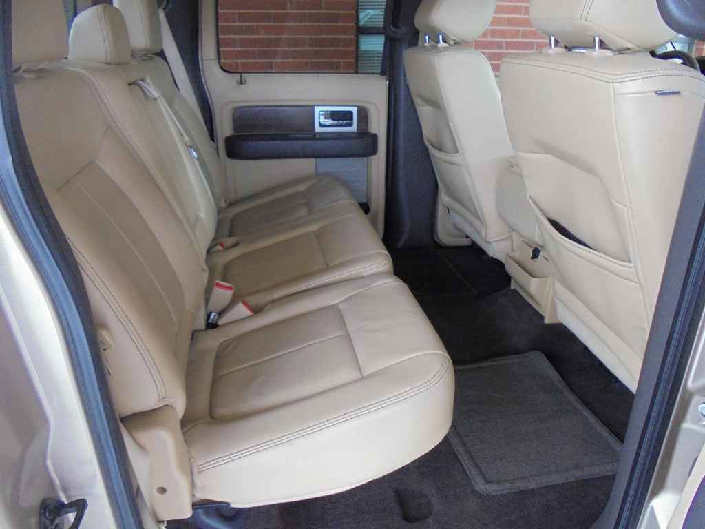Used 2013 Ford F150 Lariat w/ Mid Equipment Group RWD image 10