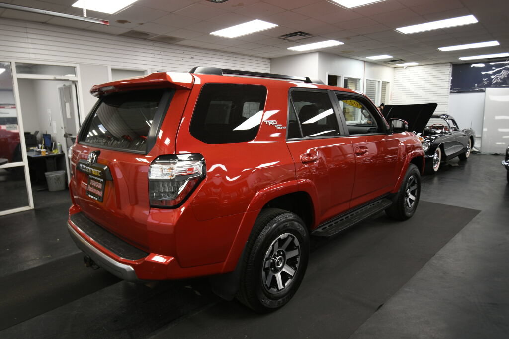 Certified 2023 Toyota 4Runner TRD Off-Road Premium w/ Moonroof Package AWD/4WD image 8