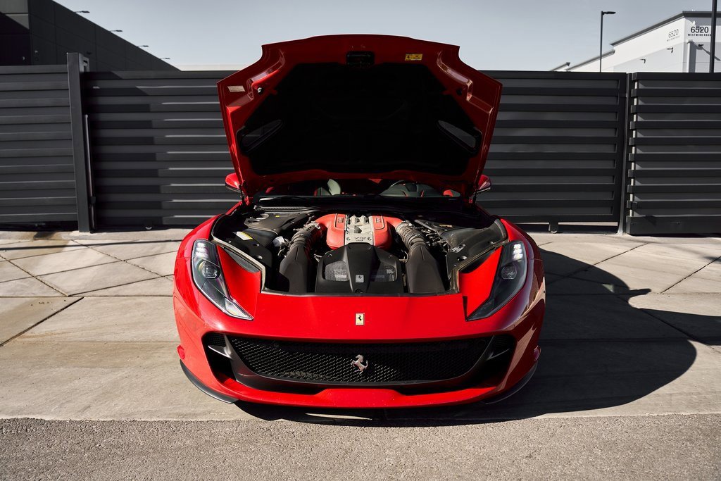 Used 2018 Ferrari 812 Superfast image 16