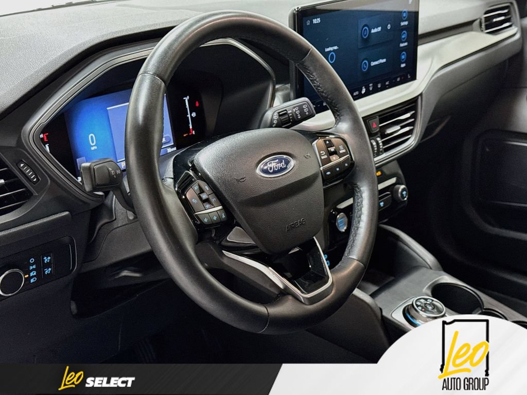 Used 2023 Ford Escape Active w/ Tech Pack #1 AWD/4WD image 14