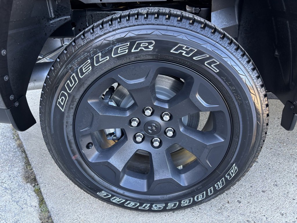 New 2026 RAM 1500 4x4 Crew Cab image 14