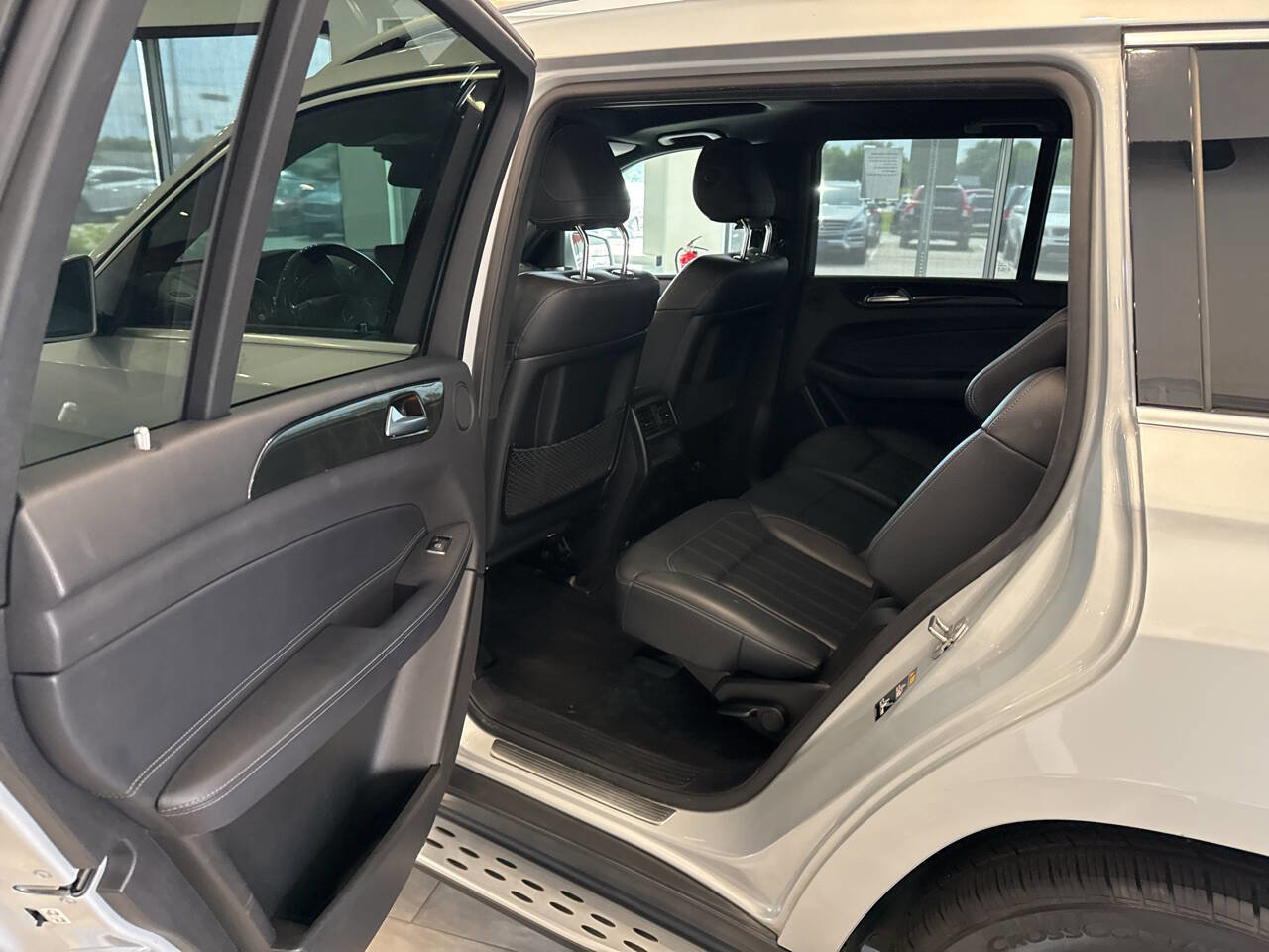 Used 2018 Mercedes-Benz GLS 450 4MATIC w/ Premium Package image 28