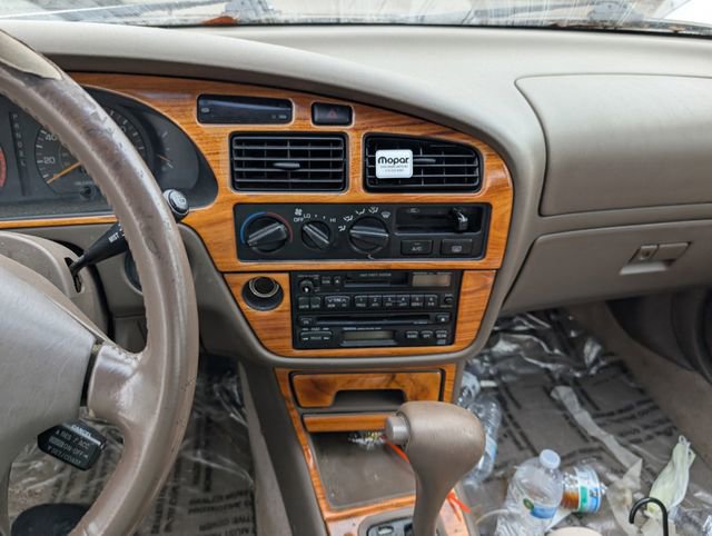 Used 1996 Toyota Camry LE image 8