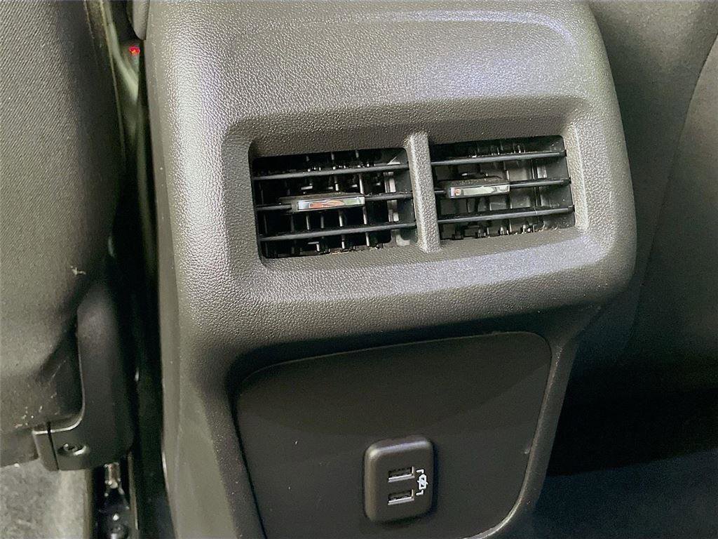 Used 2023 Chevrolet Equinox LS w/ LS Convenience Package image 26