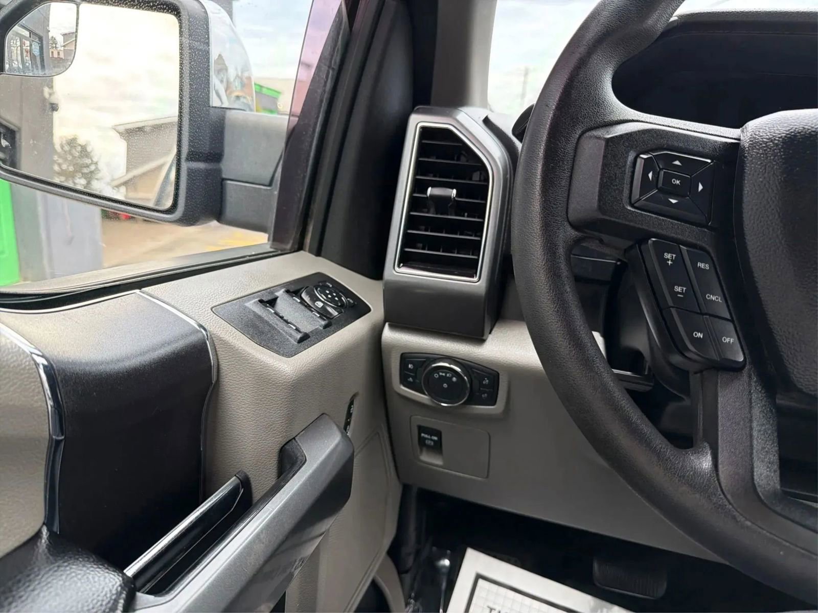 Used 2018 Ford F150 XLT image 18