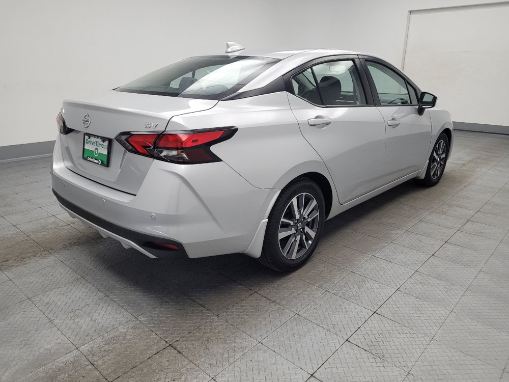 Used 2020 Nissan Versa SV FWD image 9