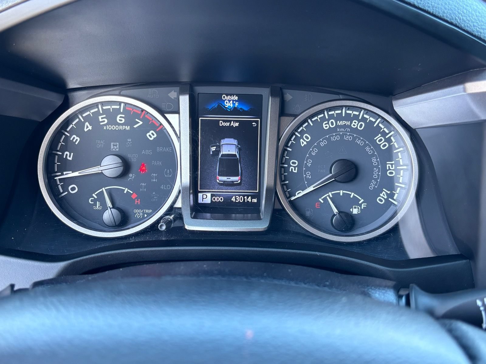 Used 2021 Toyota Tacoma SR5 AWD/4WD image 26