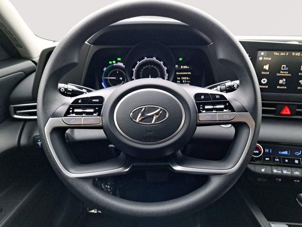 Used 2023 Hyundai Elantra Blue image 21