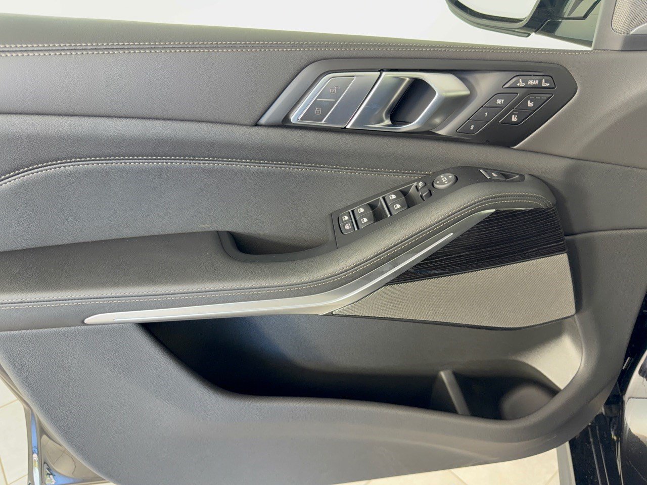 New 2027 BMW X7 M60i AWD/4WD image 14