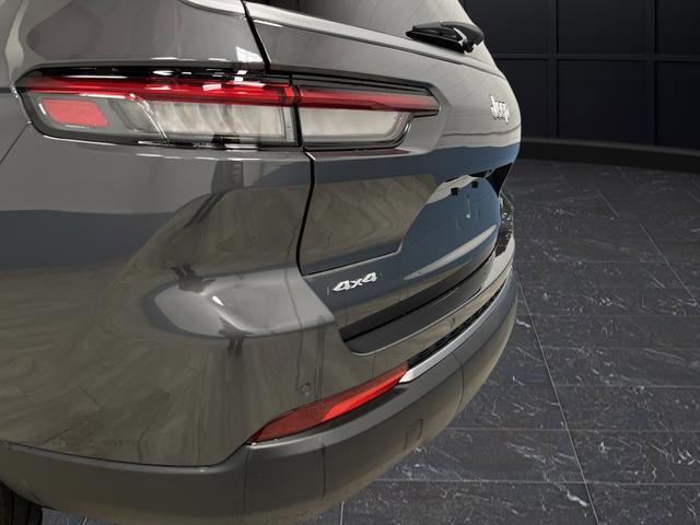 New 2026 Jeep Grand Cherokee L Limited w/ Luxury Tech Group II image 36