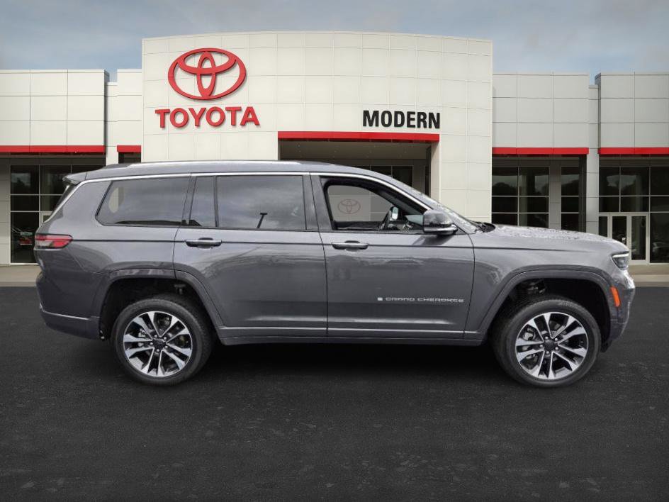 Used 2023 Jeep Grand Cherokee L Overland image 4