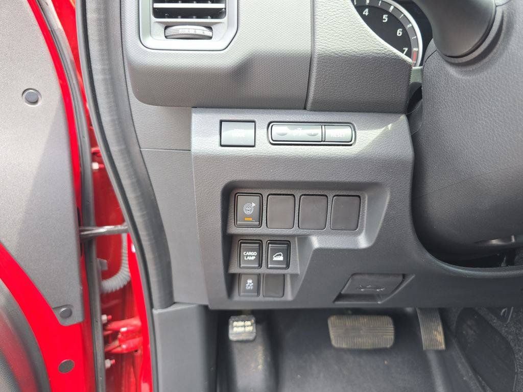 Used 2022 Nissan Frontier S w/ Technology Package AWD/4WD image 33