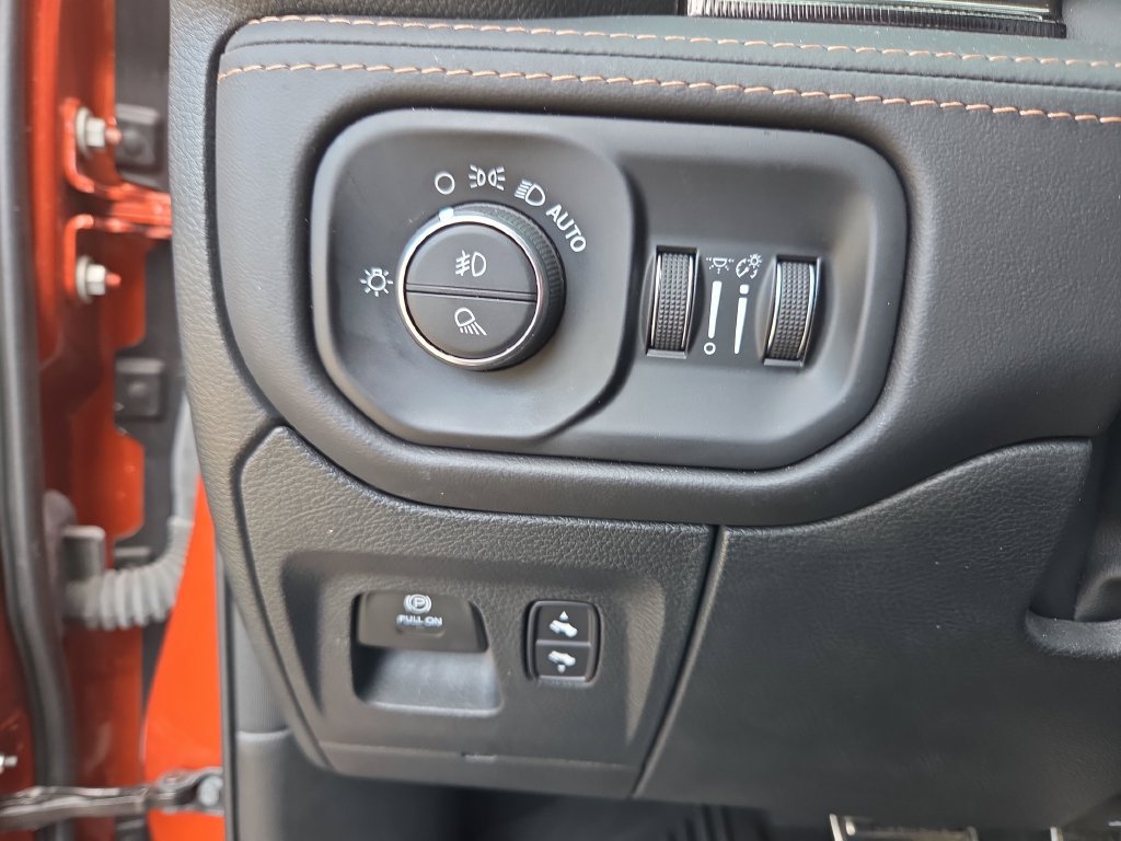 Used 2024 RAM 1500 TRX AWD/4WD image 31