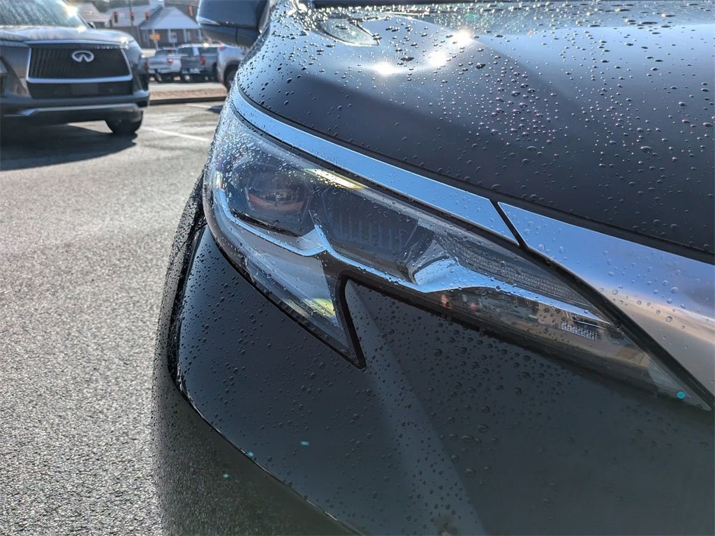 Used 2022 Toyota Sienna Platinum image 10