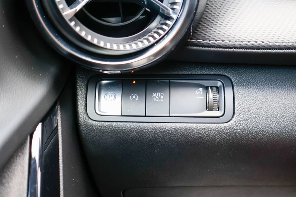Used 2025 Chevrolet Equinox LT FWD image 17