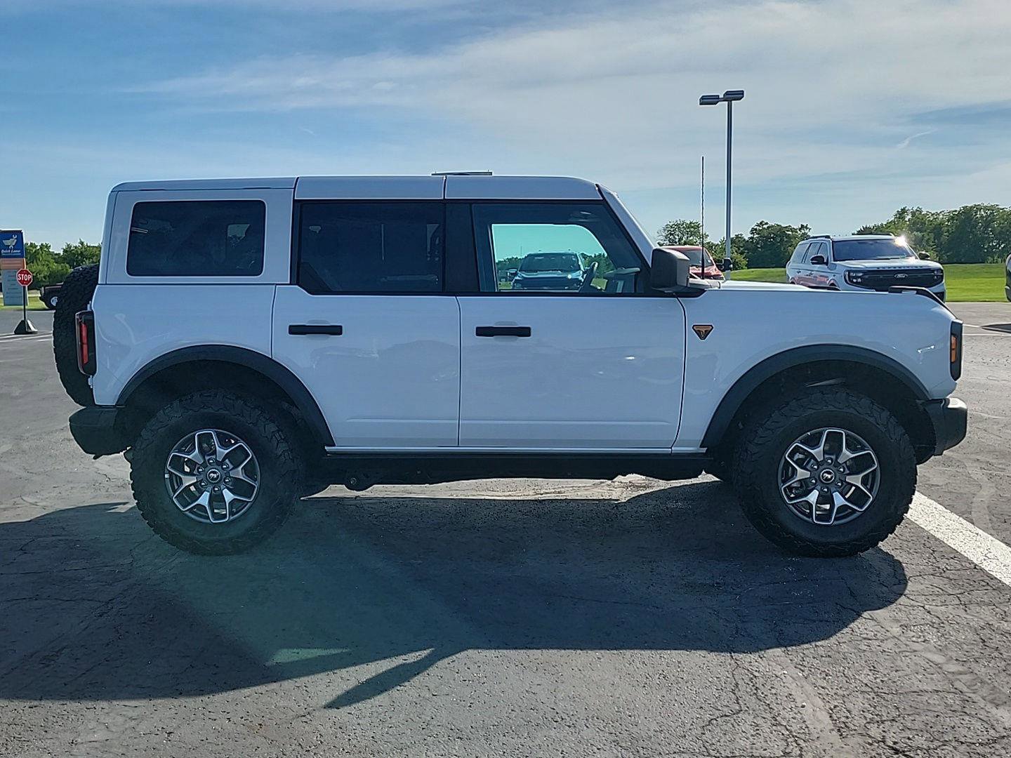 Used 2025 Ford Bronco Badlands AWD/4WD image 5