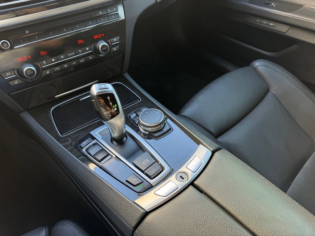 Used 2015 BMW 740Li image 18