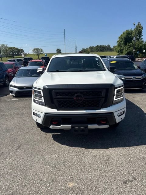 Used 2024 Nissan Titan PRO-4X w/ Pro-4x Convenience Package AWD/4WD image 19