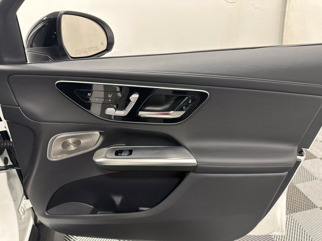 Used 2026 Mercedes-Benz GLC 300 4MATIC image 31