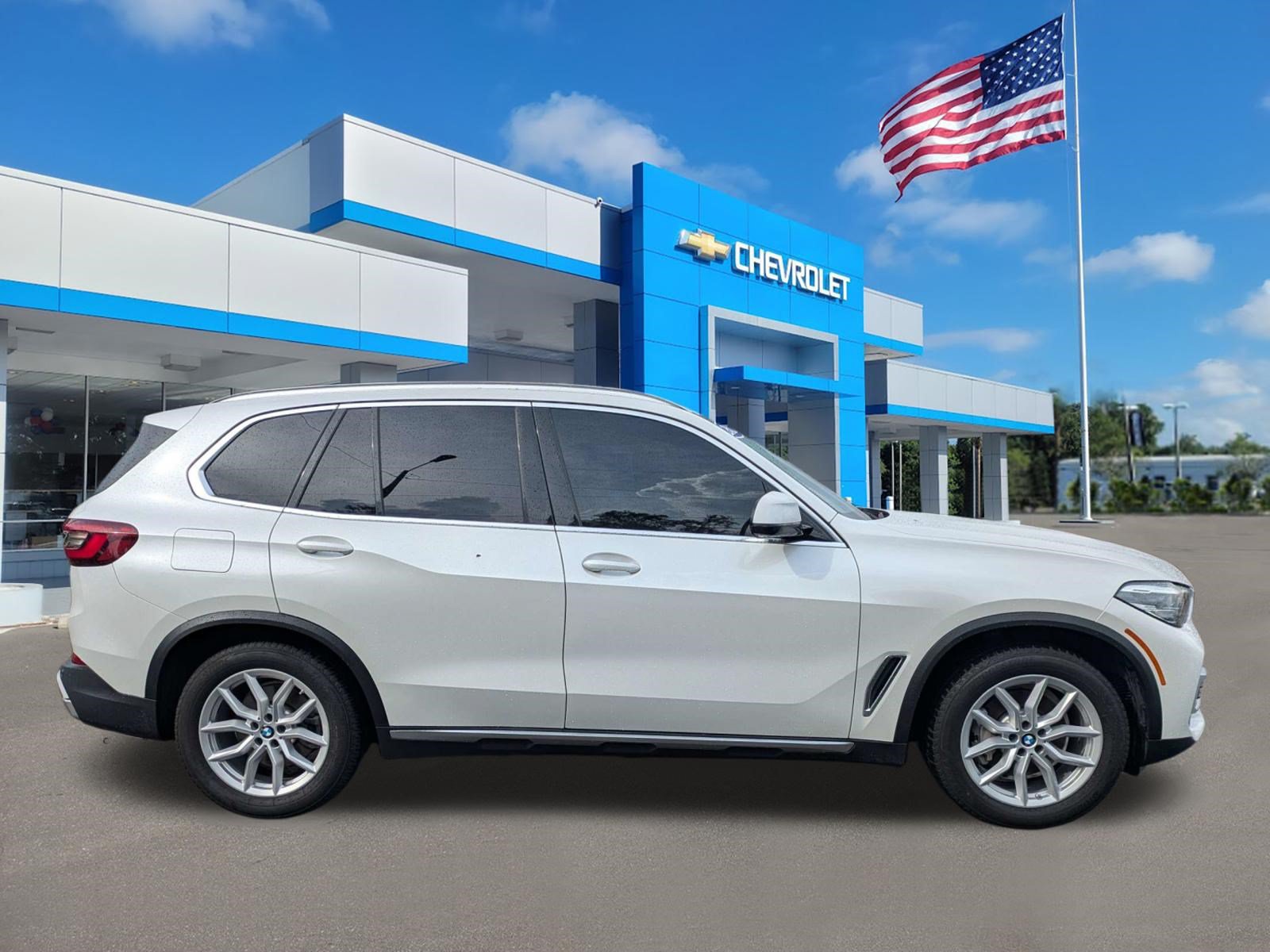 Used 2022 BMW X5 sDrive40i w/ Premium Package RWD image 2