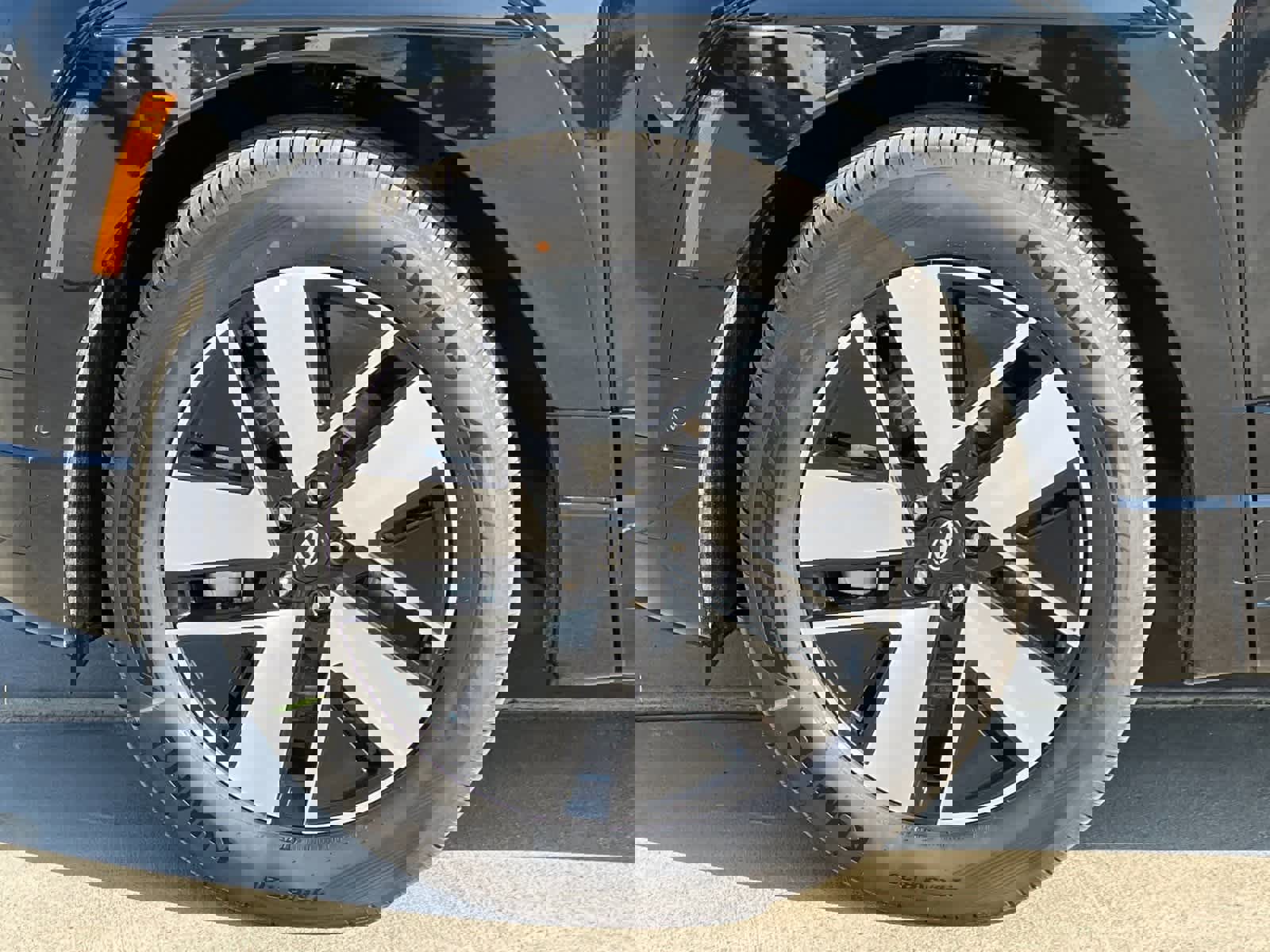 New 2026 Hyundai Ioniq 9 SEL image 27