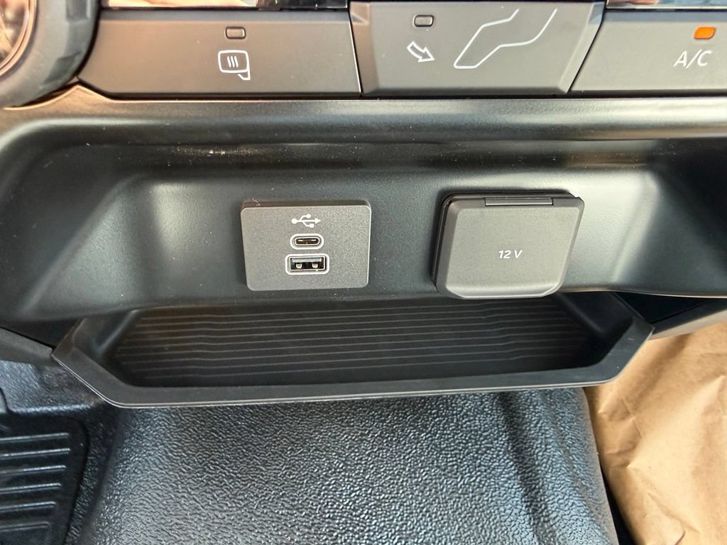 New 2026 Ford F550 4x4 Regular Cab Super Duty image 25