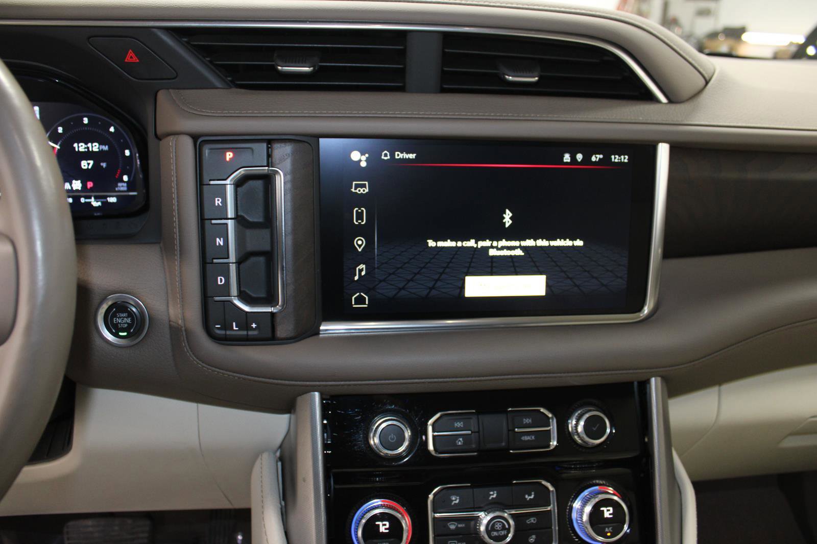 Used 2024 GMC Yukon XL Denali w/ Advanced Technology Package image 37
