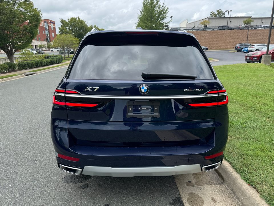 Used 2026 BMW X7 xDrive40i AWD/4WD image 14