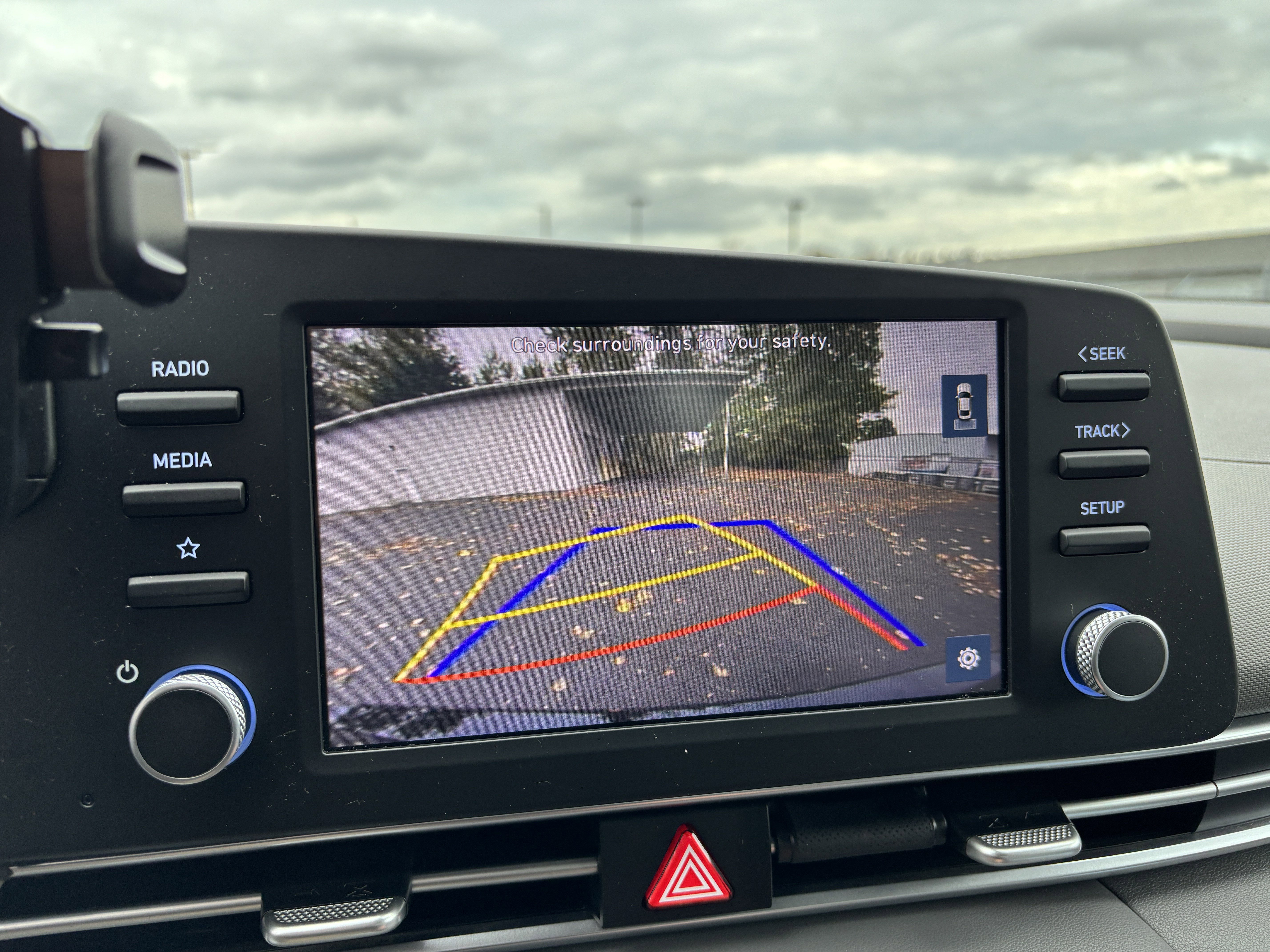 Used 2023 Hyundai Elantra SEL w/ Cargo Package image 31