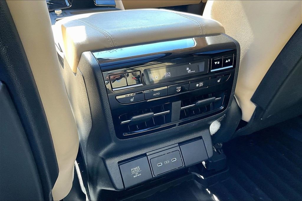 Used 2025 Acura MDX w/ Advance Package image 32