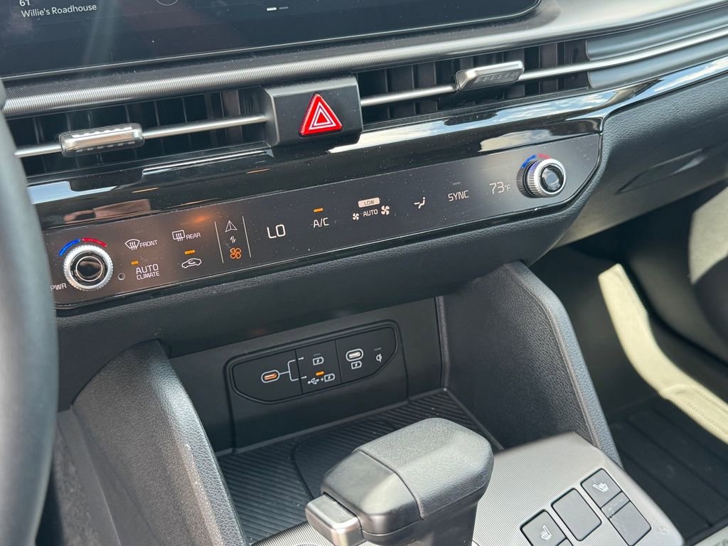Used 2026 Kia Sportage EX image 23