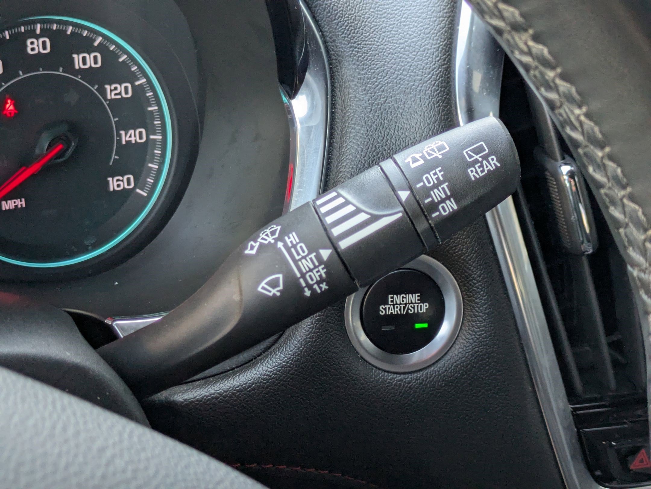 Used 2023 Chevrolet Traverse RS image 16